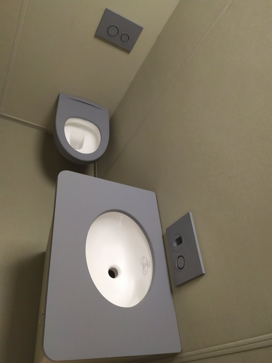 留置室防撞軟包衛生間.jpg